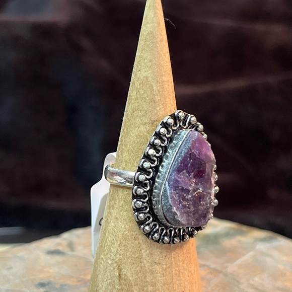 🛑SOLD🛑Raw Cut Amethyst Sterling Silver Ring Sz 9 CTW 30 - Picture 2 of 8